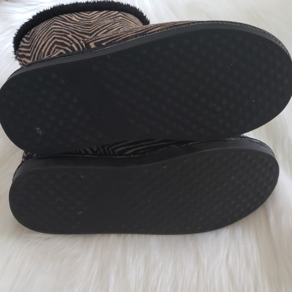 Vera Bradley Animal Print Fur Boots - Picture 5 of 7